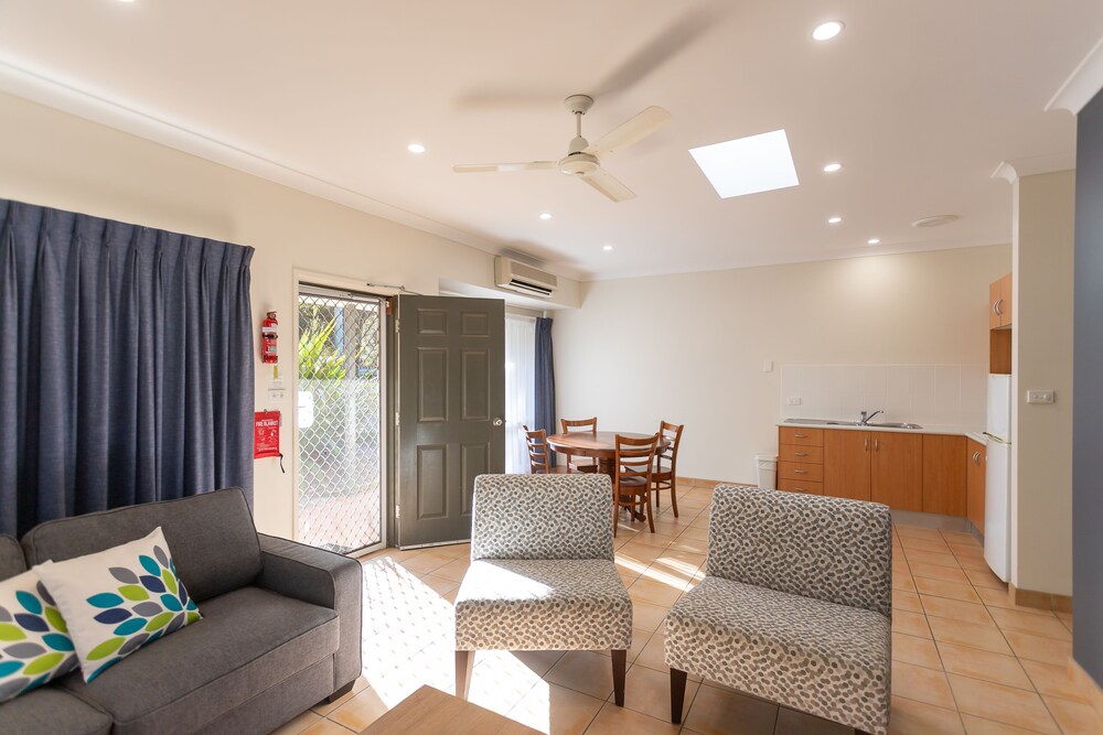 Port Stephens Koala Sanctuary