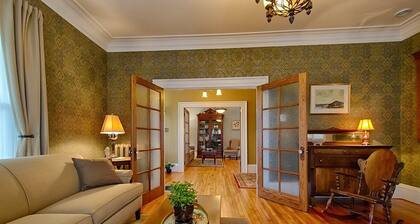 Rayski Guest House