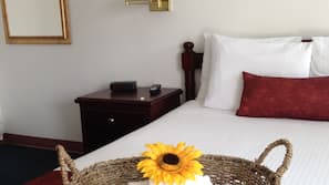 Premium bedding, down duvet, desk, iron/ironing board