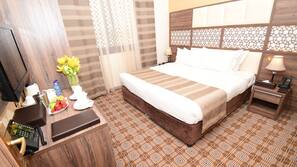 Minibar, in-room safe, blackout curtains, free WiFi