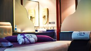 Premium bedding, free WiFi