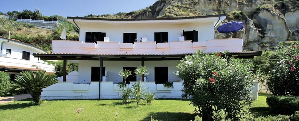 Sunshine Beach Resort In Ricadi Hotel Rates Reviews On Orbitz Otel sunshine beach resort raspolozhen vo vetname po. orbitz