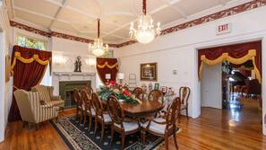 Sala de jantar (no quarto)
