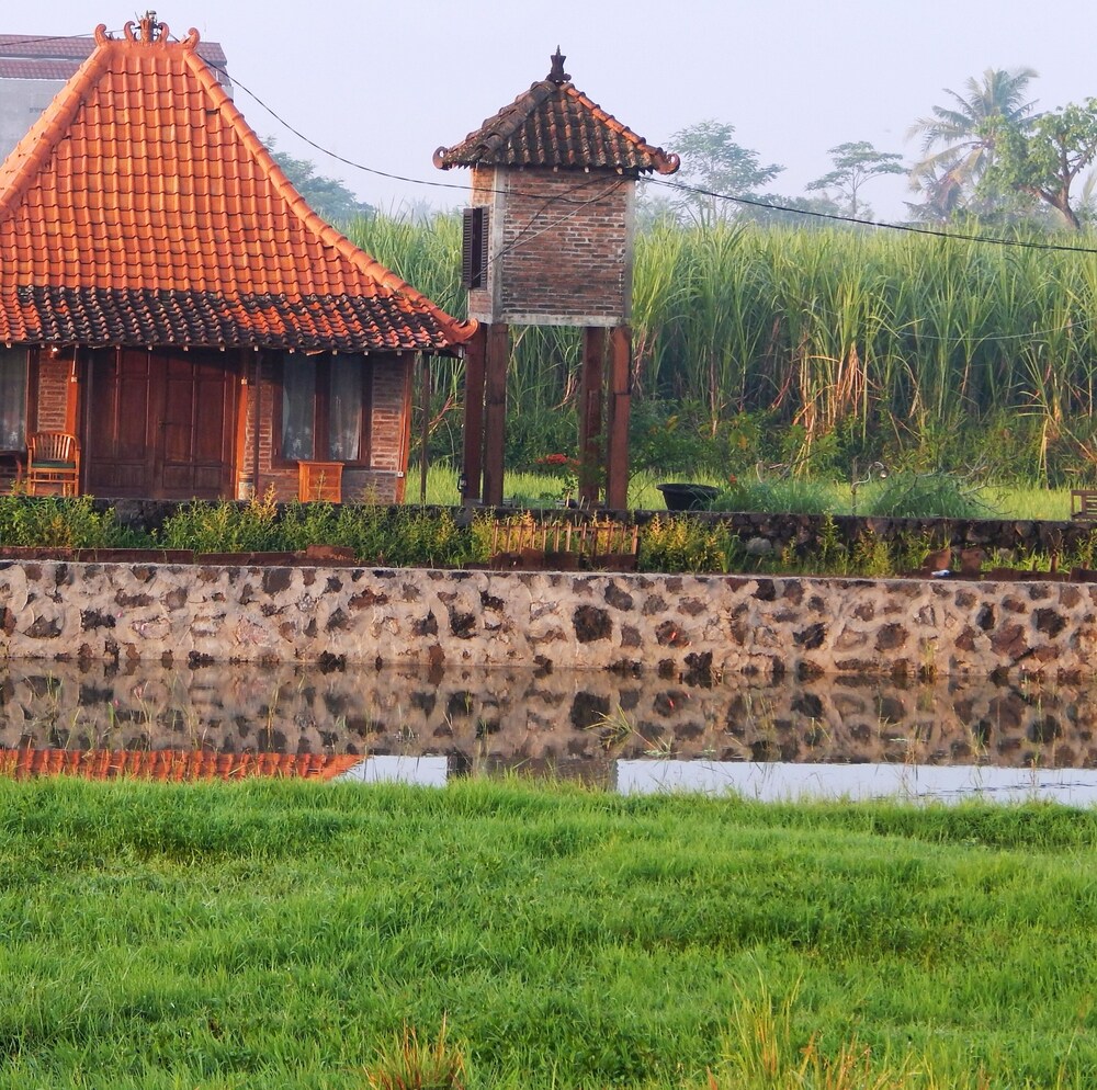 View Villa Alamanda Jogja PNG