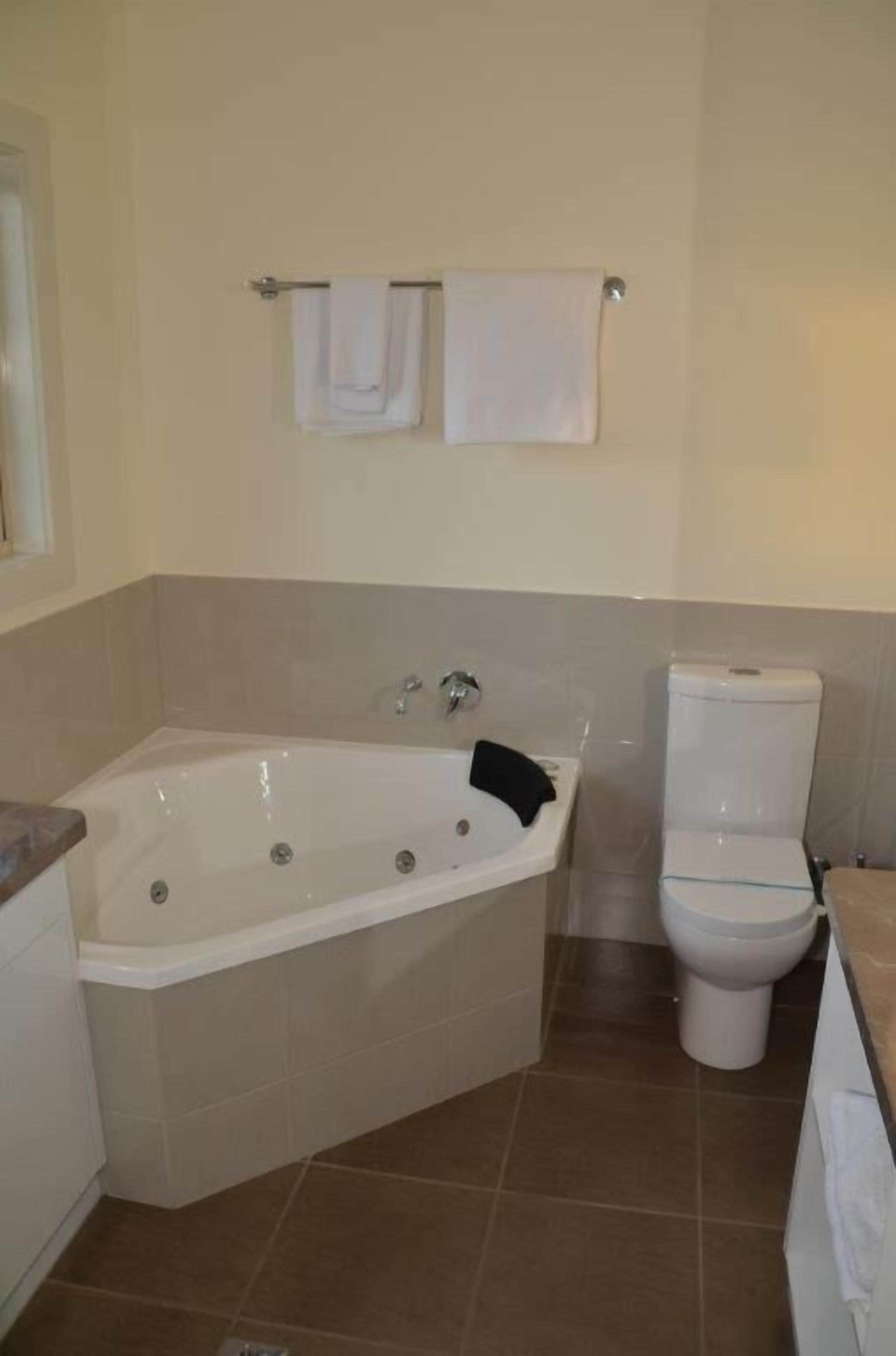 Quality Inn Swagsman Miles