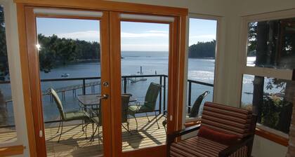 Mayne Island Resort