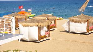 Private beach, sun loungers, beach umbrellas, beach towels