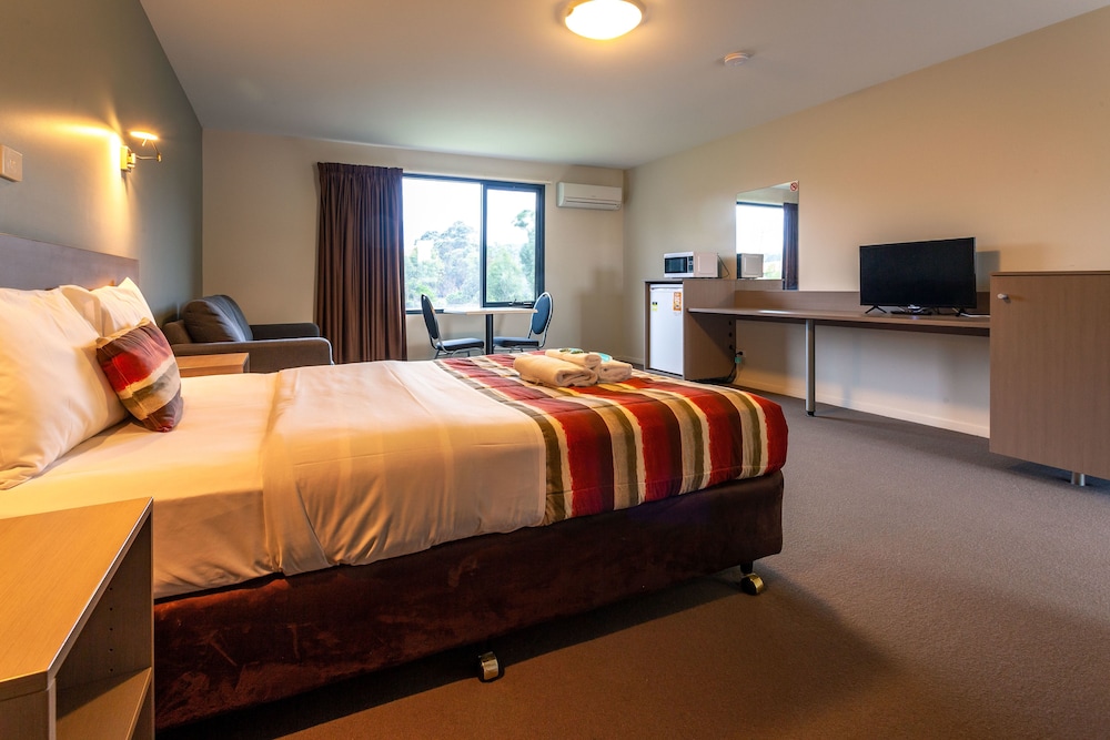 Kingston Hotel