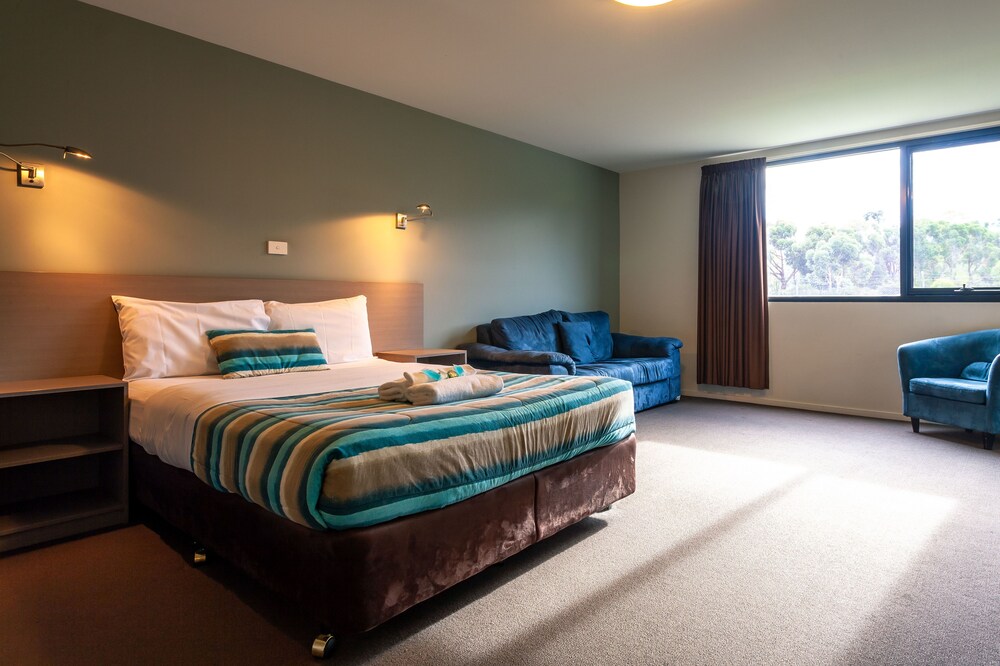 Kingston Hotel