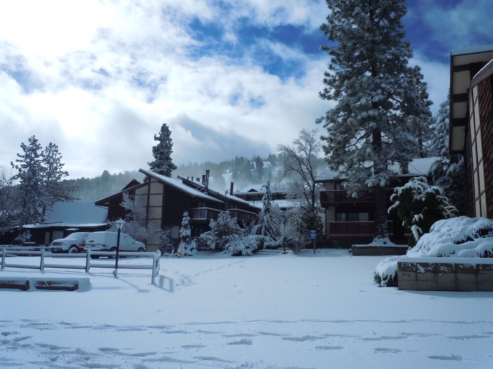 snow summit townhouse rentals