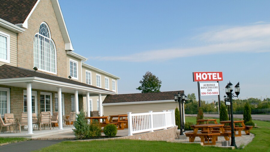 Auberge Bouctouche Inn & Suites