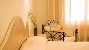 Minibar, in-room safe, desk, free cribs/infant beds