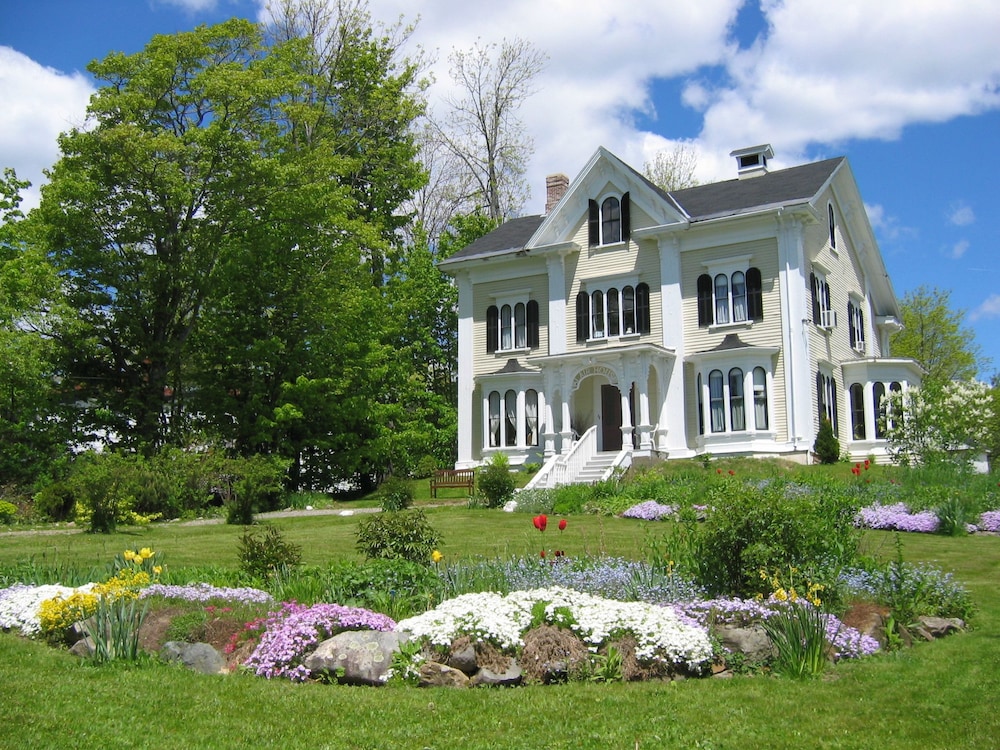 Blair House Heritage Breakfast Inn in Saint Stephen, Canada