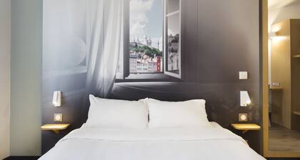 B&B Hotel Lyon St Bonnet Mi-Plaine