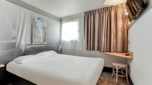 Ropa de cama de alta calidad y escritorio