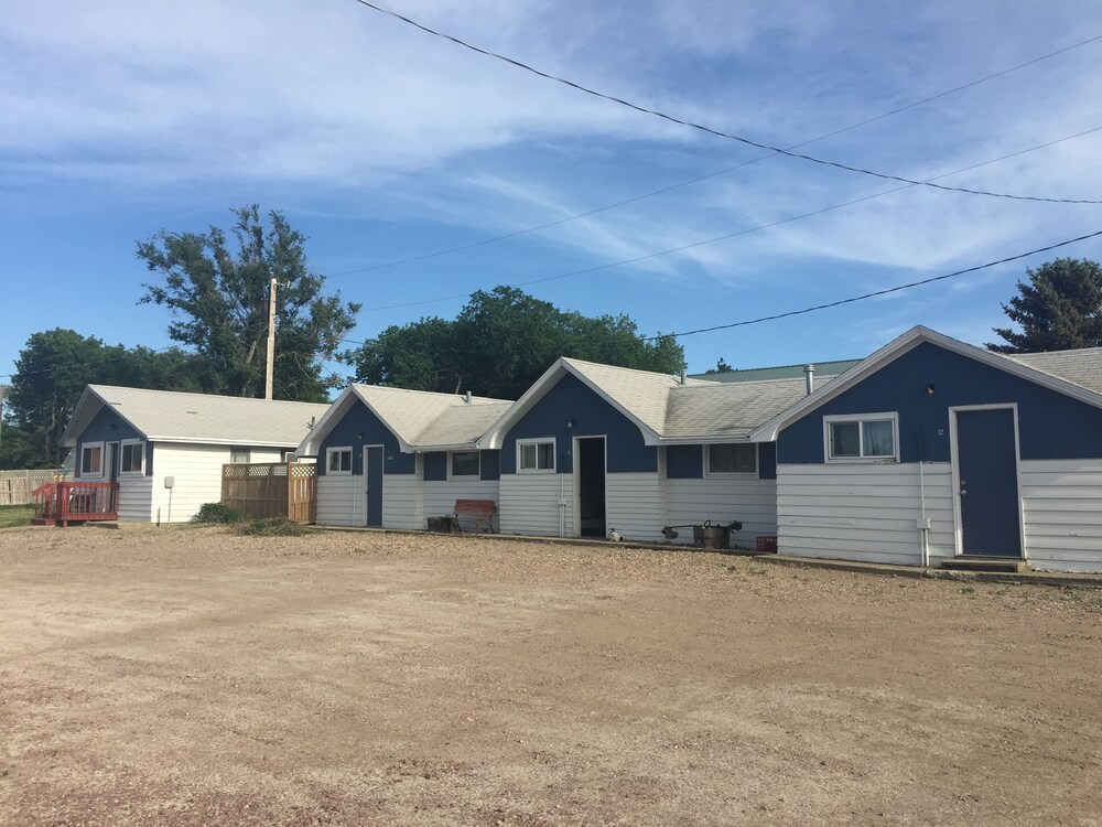 West Side Motel in Faulkton Best Rates & Deals on Orbitz