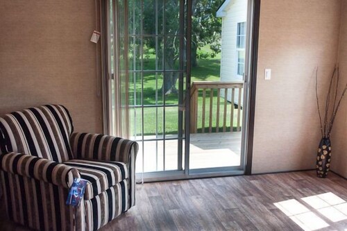 Living room, Bellmere Winds Resort