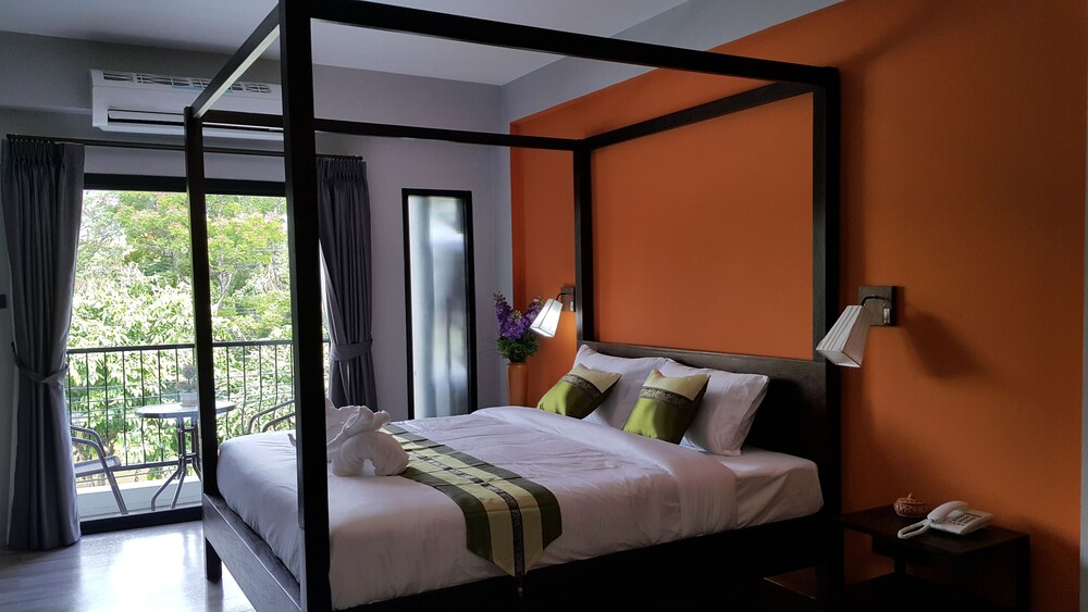 Big Tree Boutique Hotel