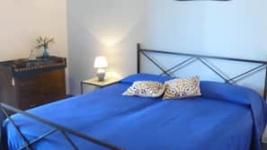 Minibar, Schreibtisch, kostenloses WLAN