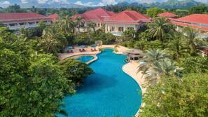 Outdoor pool, open 7:00 AM to 8:00 PM, pool umbrellas, sun loungers