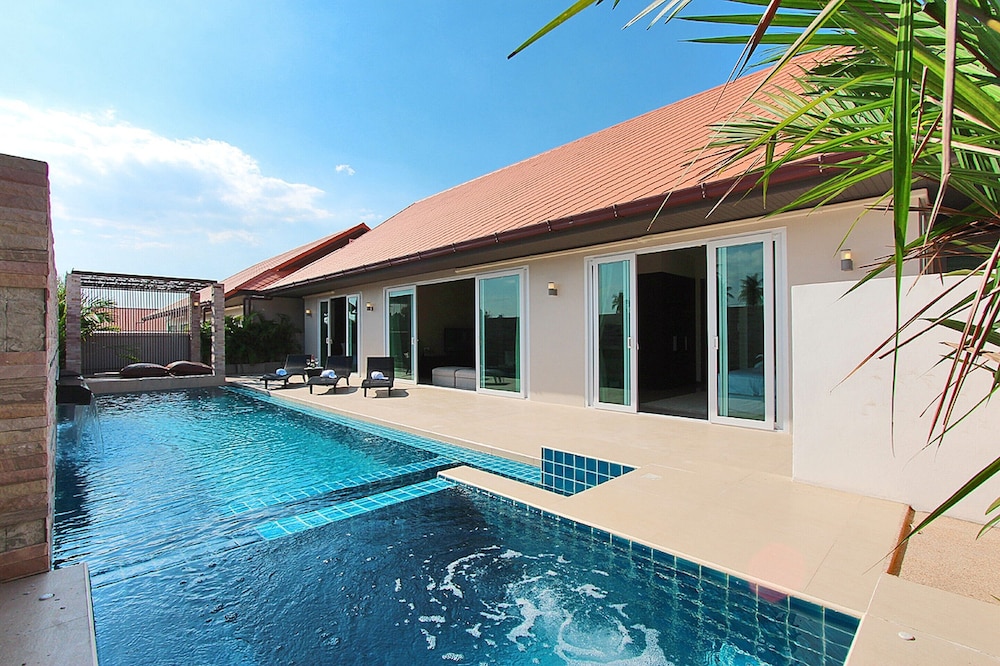 Photo - The Ville Pool Villa Jomtien A23