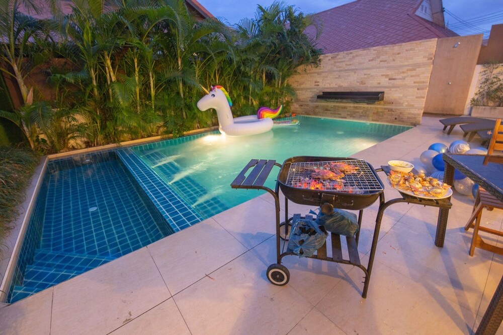 Photo - The Ville Pool Villa Jomtien A23