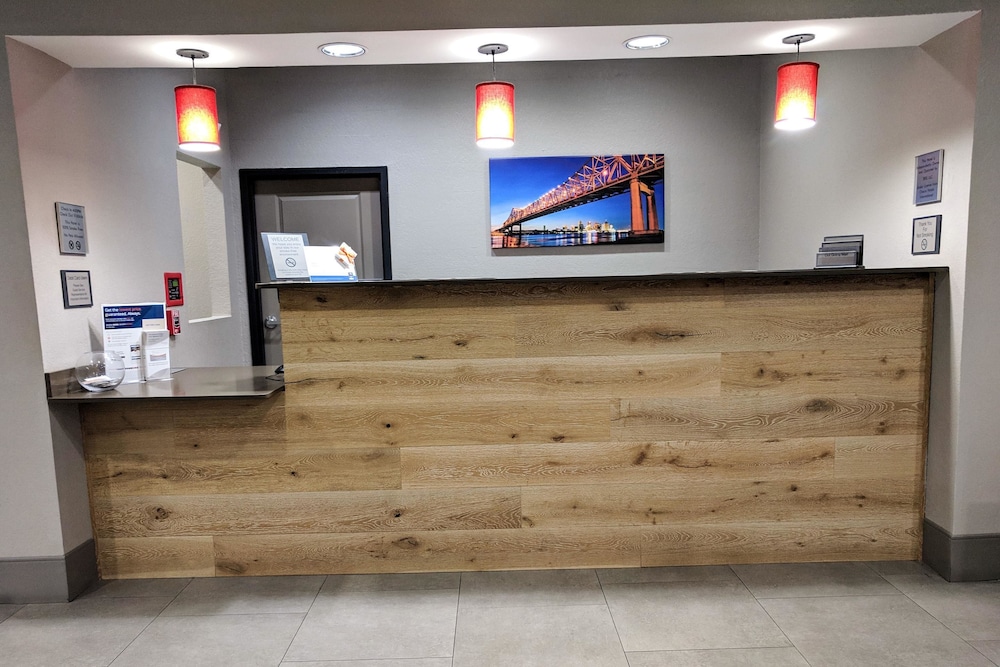 Comfort Inn Suites New Orleans 2019 Hotel Prices Expedia Co Uk