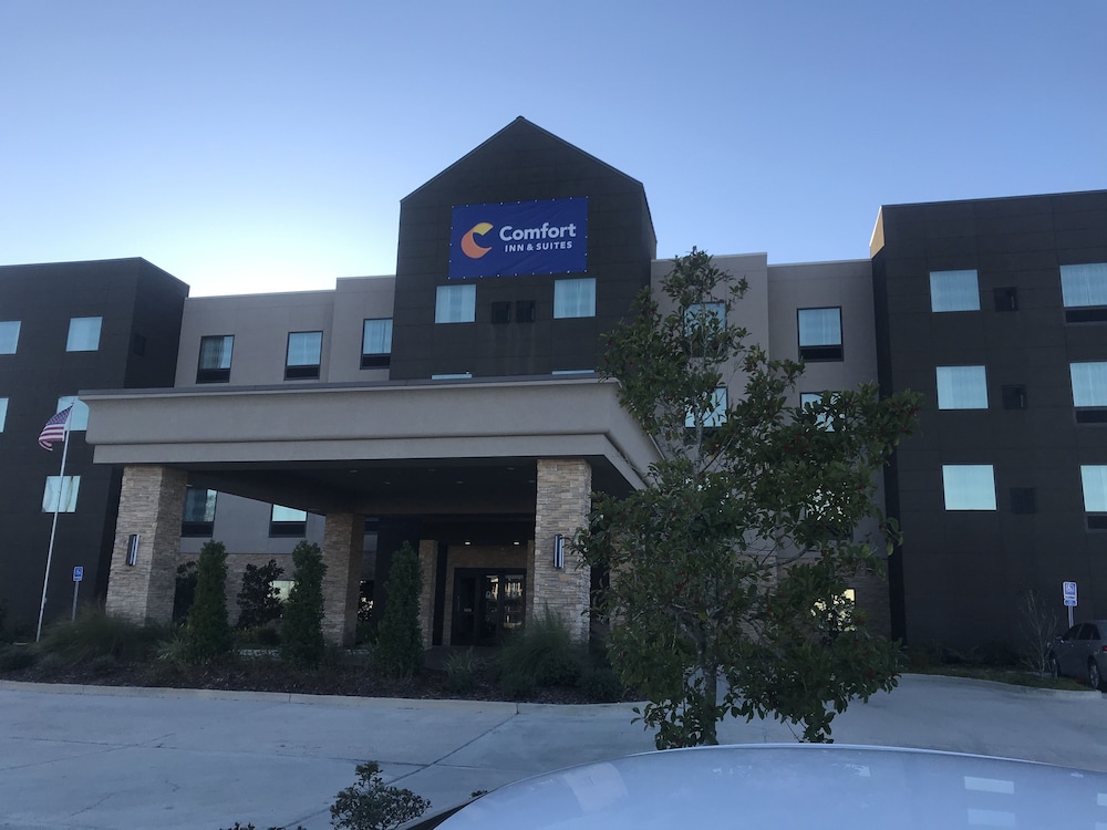 Comfort Inn Suites Slidell Usa Aarp Travel Center