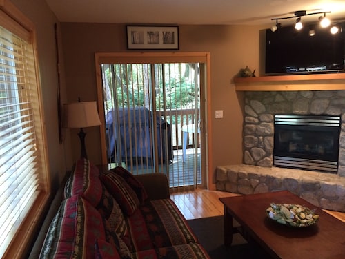 Best Cabins In Tofino For 2020 Find Cheap 75 Cabins Rentals