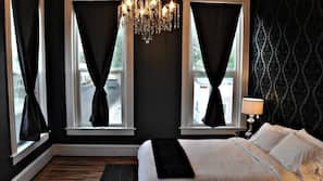 Premium bedding, iron/ironing board, free WiFi
