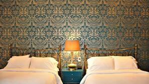 Premium bedding, iron/ironing board, free WiFi
