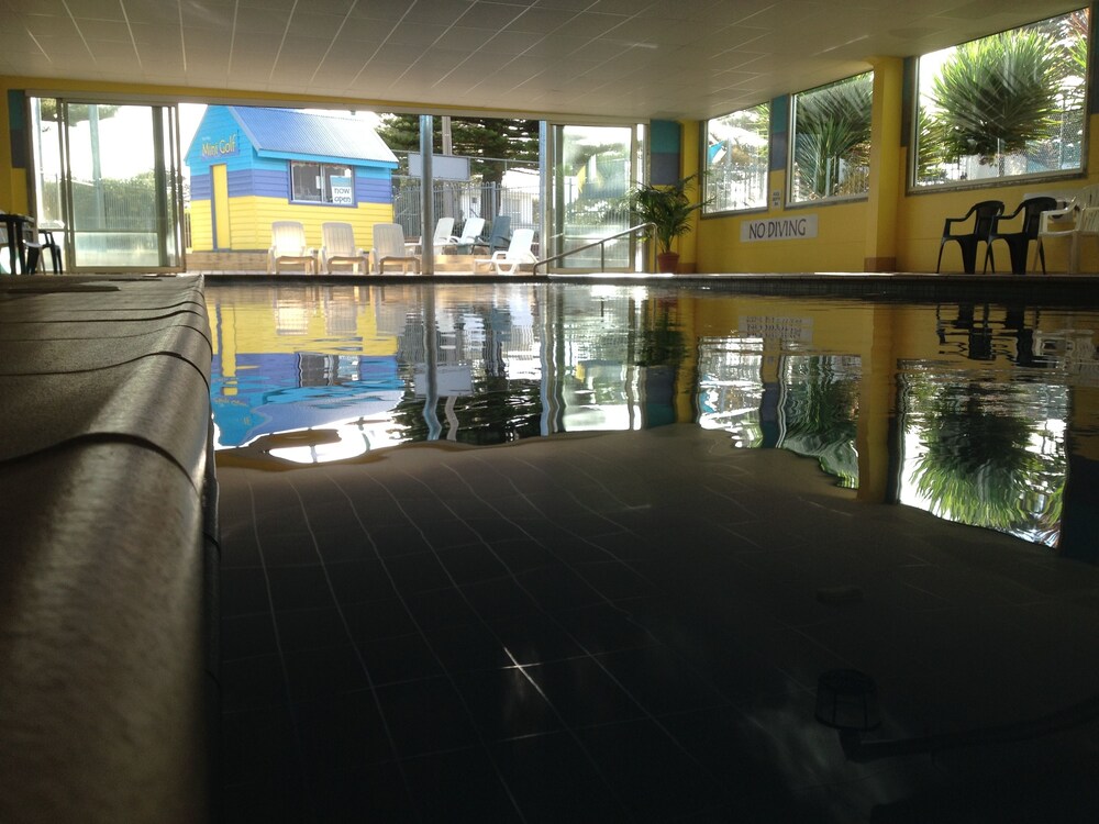 Indoor pool, Shearwater Motel BIG4 Port Fairy