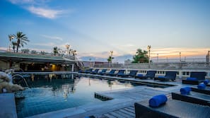 Outdoor pool, pool loungers
