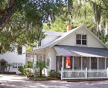 Mount Dora Cottages In Leesburg Hotel Rates Reviews On Orbitz