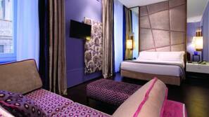 Premium bedding, down duvet, free minibar, in-room safe