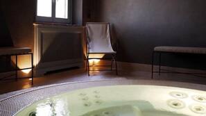 Indoor spa bath