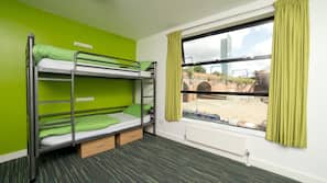 Free cots/infant beds, wheelchair access