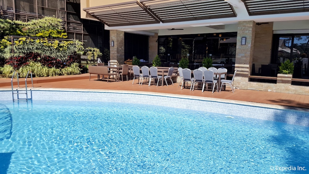 Newtown Plaza Hotel Reviews Photos Rates Ebookers