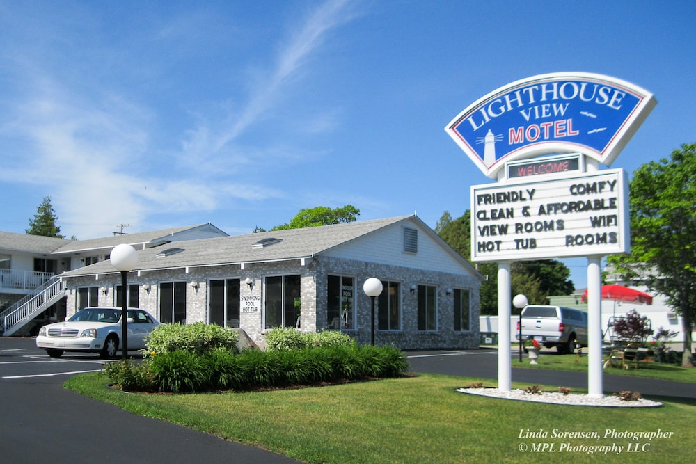 Lighthouse View Motel Mackinaw City Lighthouse View Motel Mackinaw City