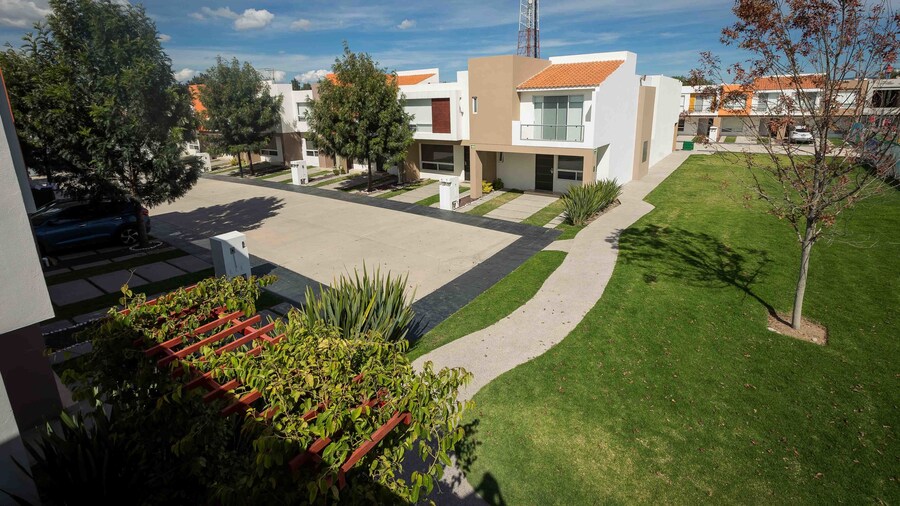 Redwood Villas Extended Stay Zona Industrial