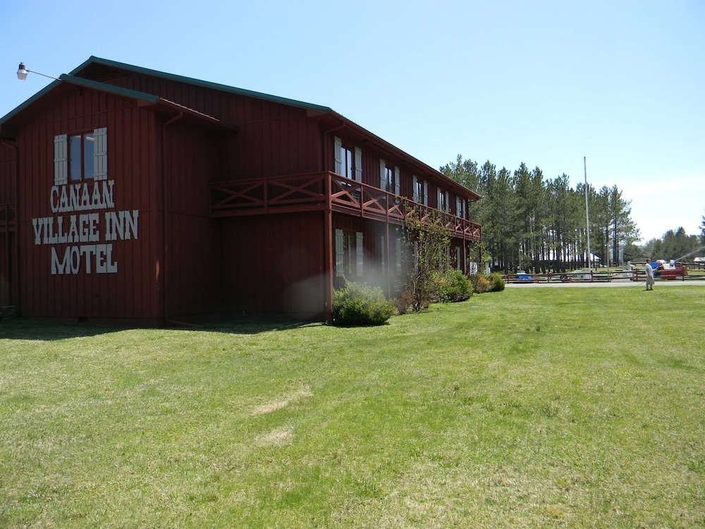 Canaan Village Inn in Davis Best Rates & Deals on Orbitz