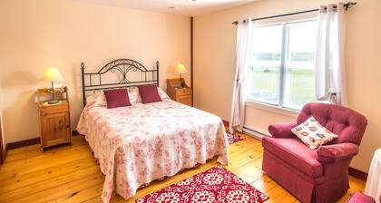 Bayview Pines Country Inn