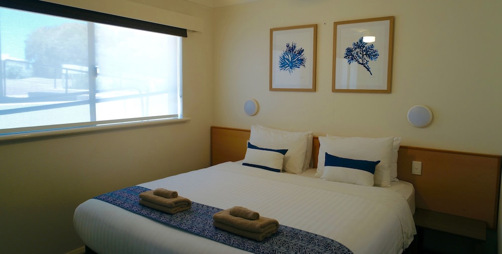 Room, Margaret River Beach Apartments