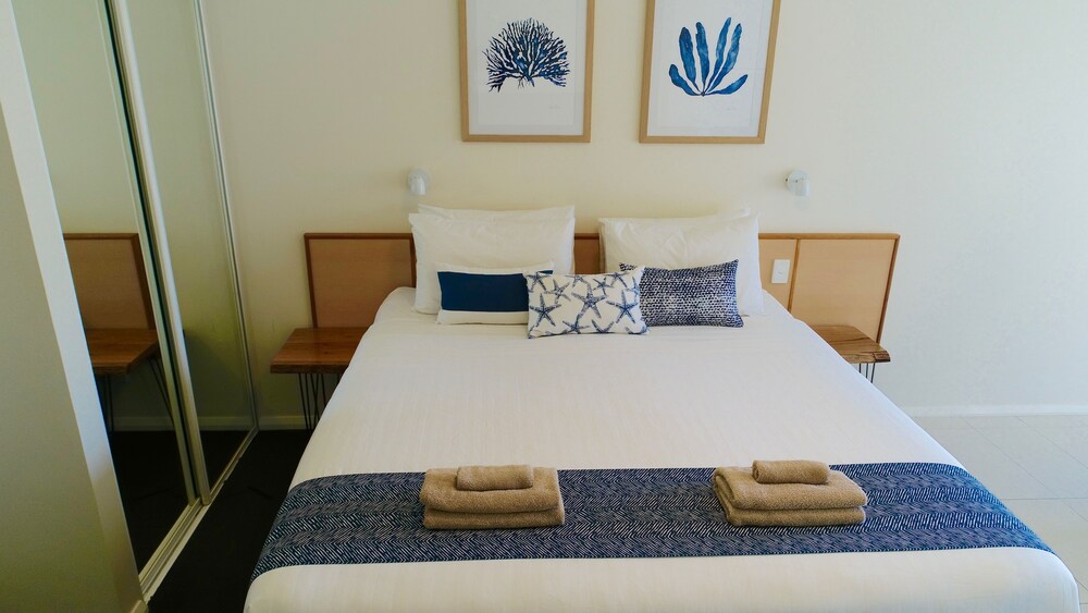 Room, Margaret River Beach Apartments