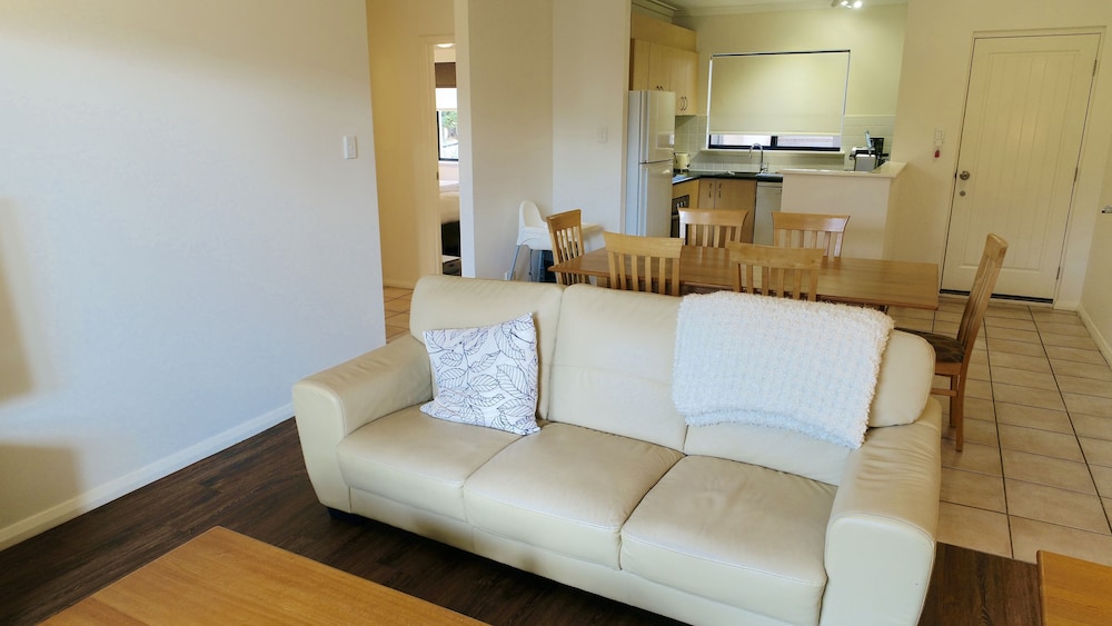 Living area, Margaret River Beach Apartments