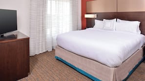 Premium bedding, in-room safe, desk, iron/ironing board