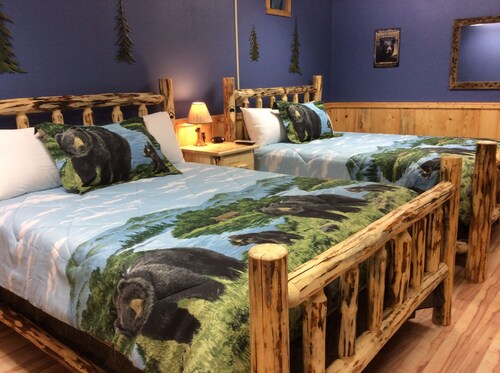 Great Place to stay Bear Creek Resort near Thompson Falls
