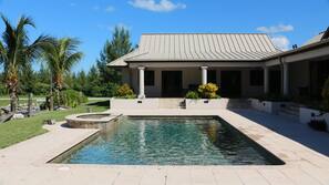 Piscina externa