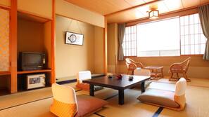 In-room safe, free WiFi, wheelchair access