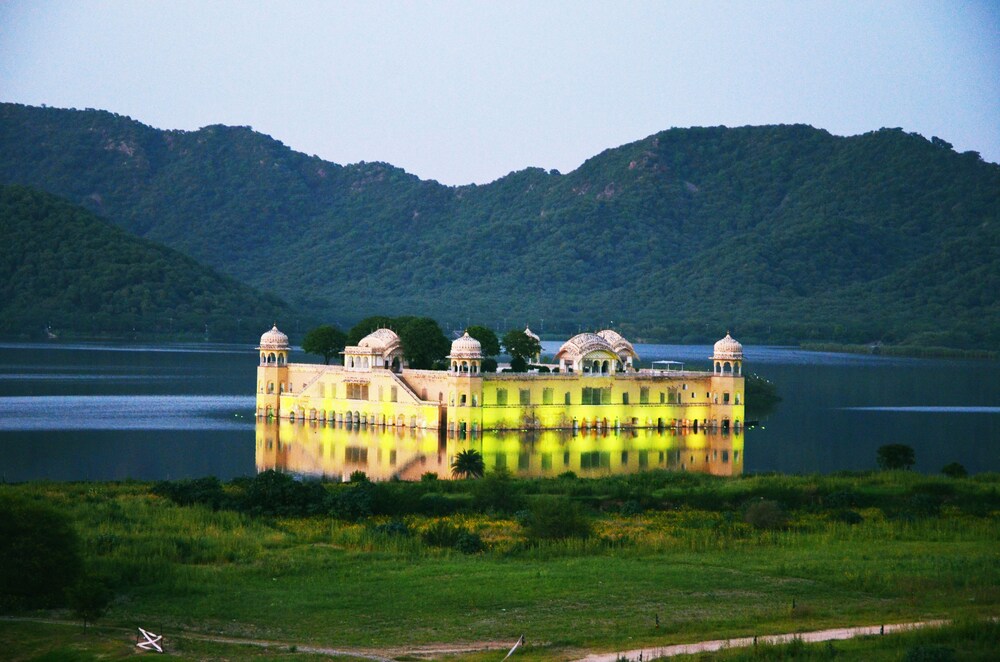 Hotel Crimson Park Jaipur Hotel Crimson Park Jaipur